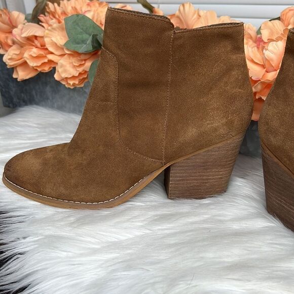 Treasure and Bond Windsor Booties - Picture 7 of 11